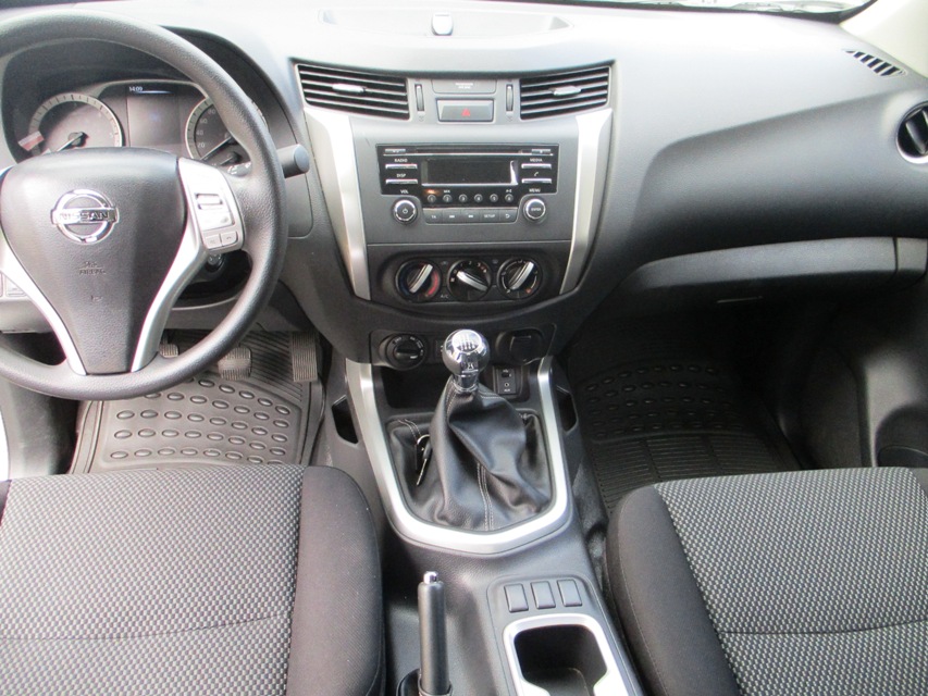 Nissan NAVARRA
