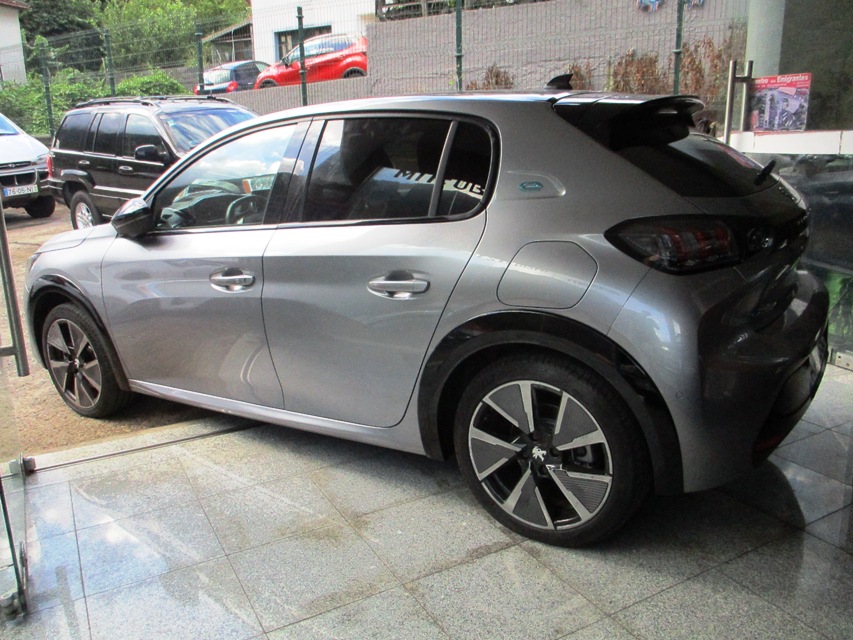 Peugeot 208 136 CV