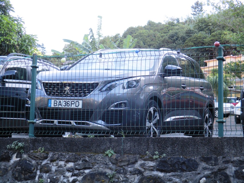 Peugeot 5008 7LUG