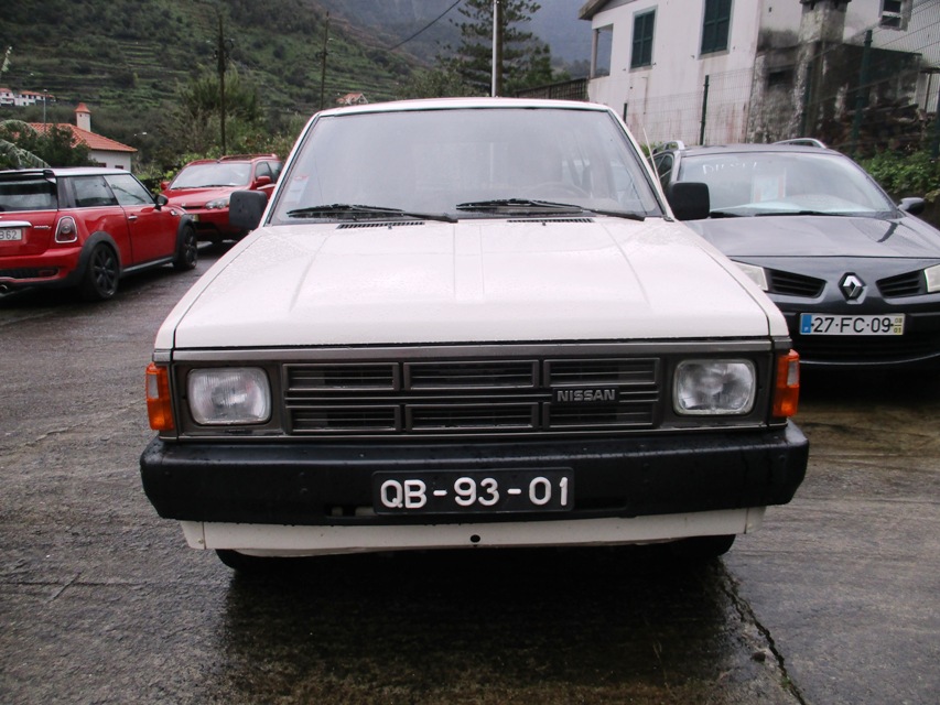 Nissan PICK UP