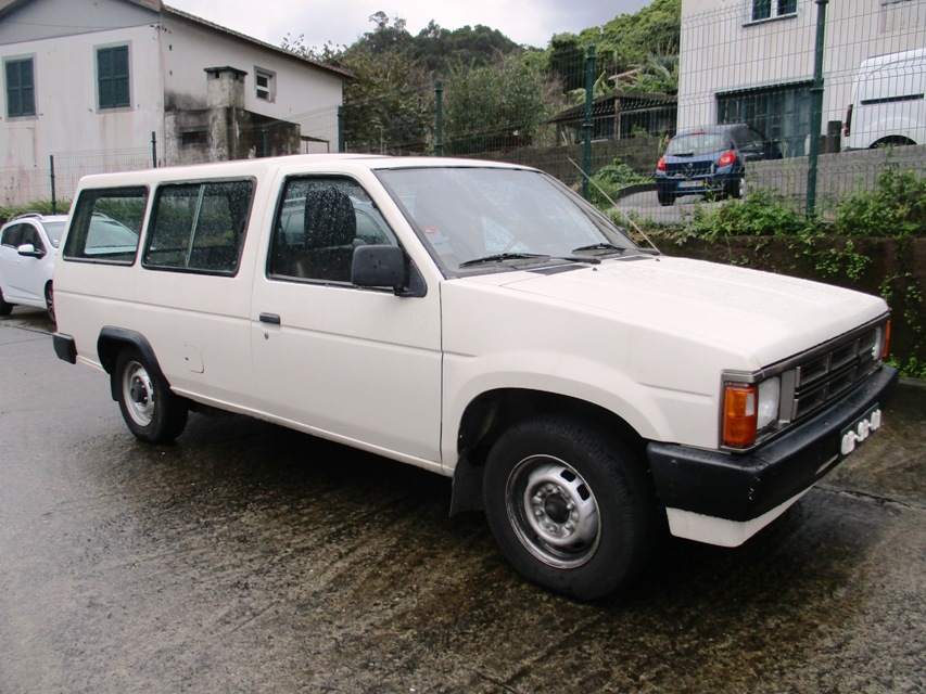 Nissan PICK UP