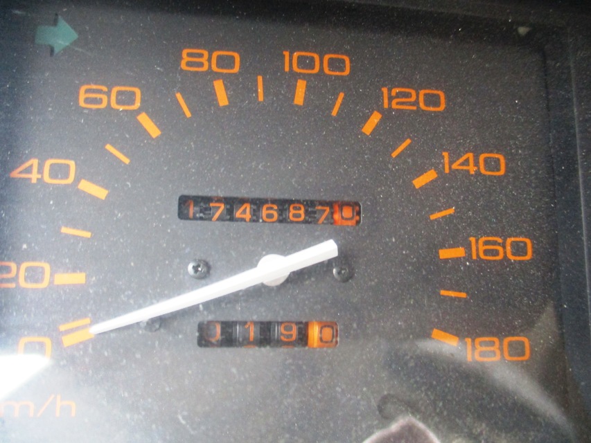 Nissan PICK UP